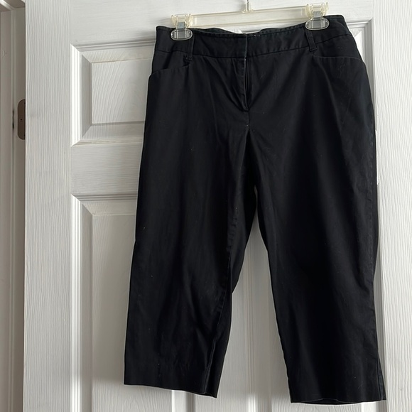 “Apostrophe black capri pants size 8P” - Picture 1 of 4